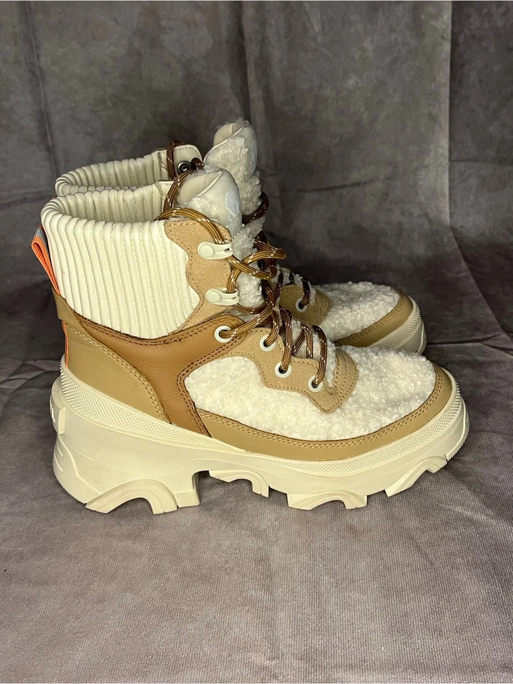 SOREL Kinetic Impact Conquest Plus Waterproof Boots 5.5